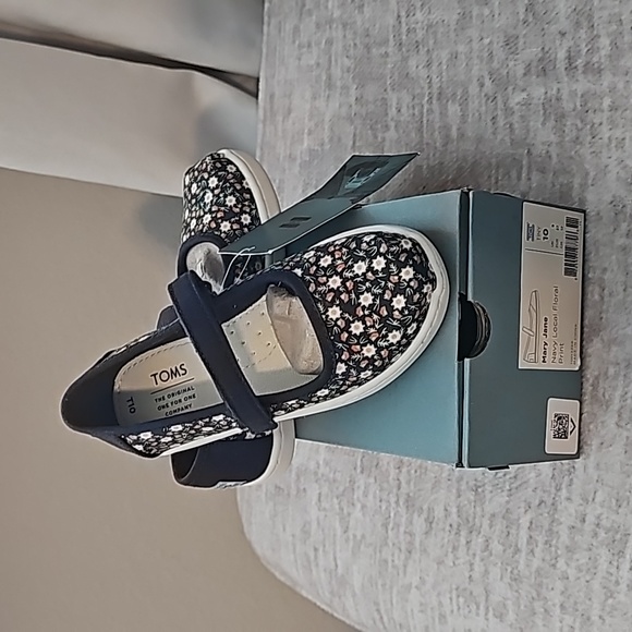 Toms Navy Floral Print, size 10 - Picture 4 of 4